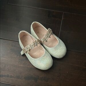 Maggie & Zoe Sparkly Flower Party Shoes - size 6